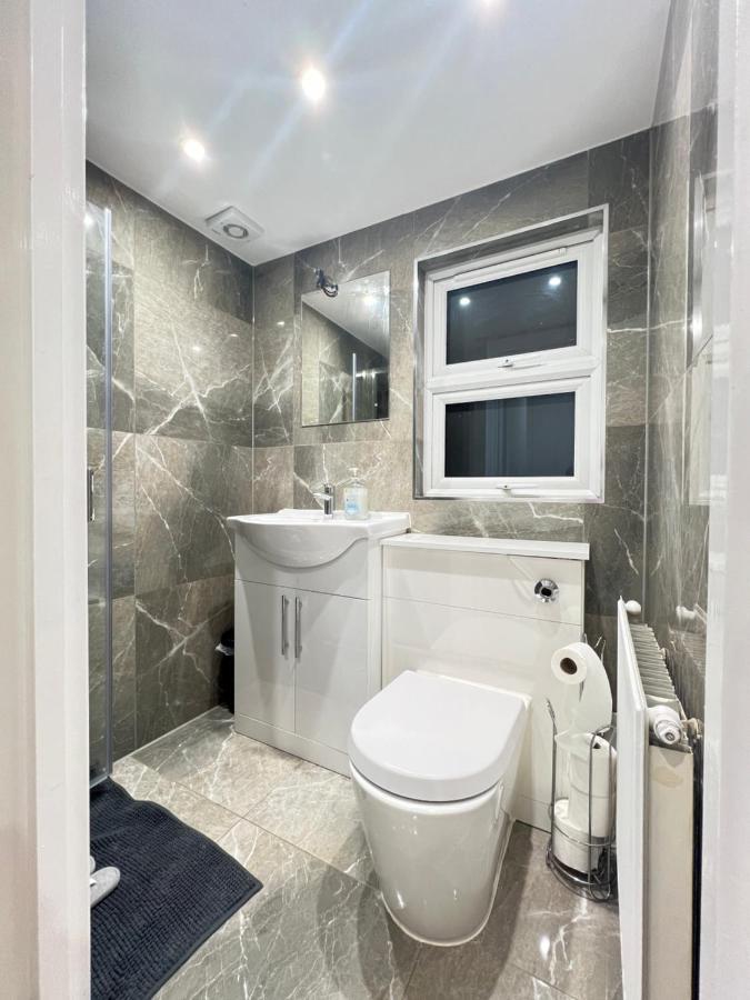 Stayeasy En-Suite ลอนดอน ภายนอก รูปภาพ
